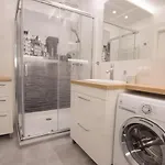 Apartlogy Aura2 105 - Experience Intelligent Living While Travelling